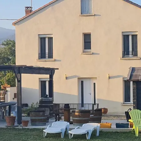 Ca La Mimi, Avec Vue Sur Le Mont Canigo Pour 8 Personnes * Prades (Pyrenees-Orientales)
